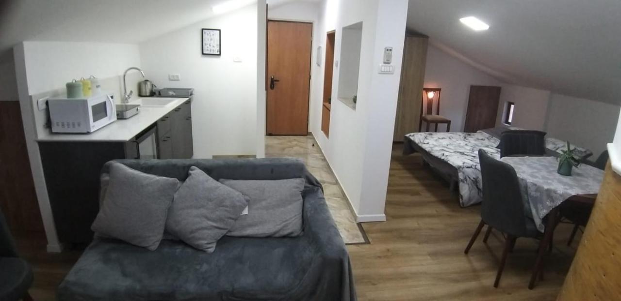 Attic Ben Gurion 42 Apartment Haifa Exterior photo